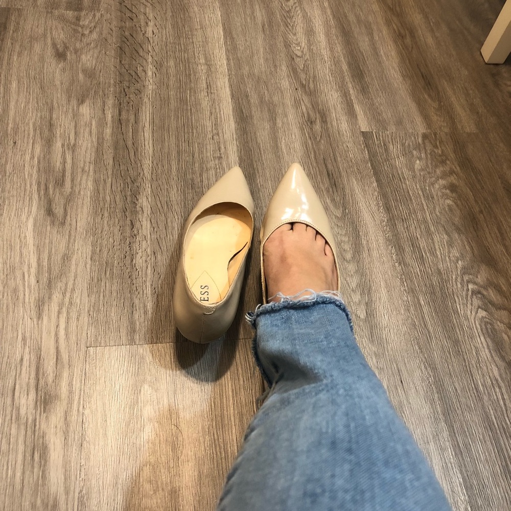Low pumps Guess